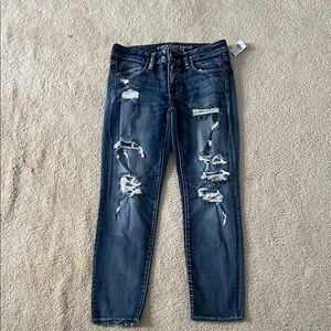 NWT American Eagle Outfitters Women's Distressed Blue Jeans
